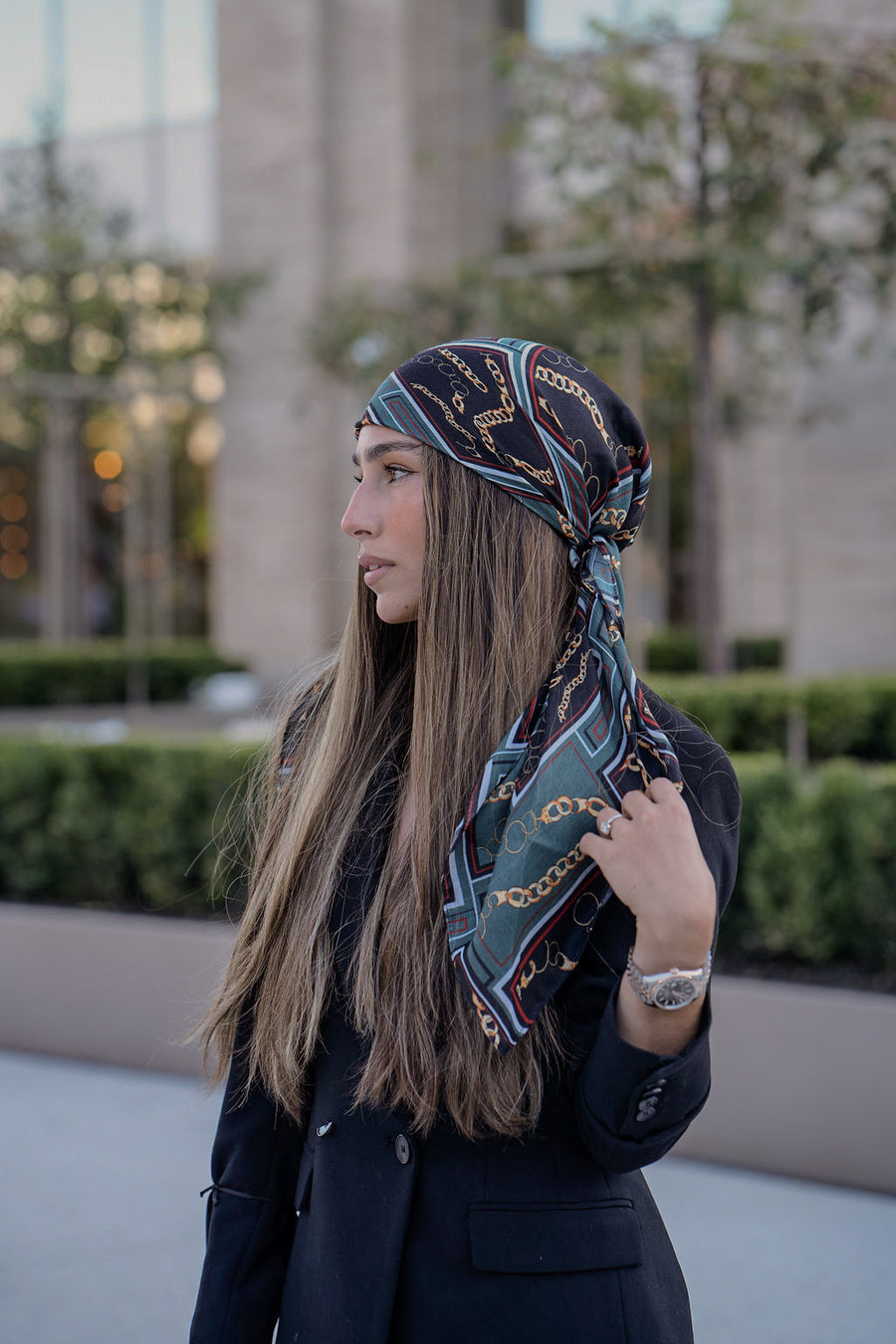 The Scarf Bar Chain Square Headscarf - EC-TSB