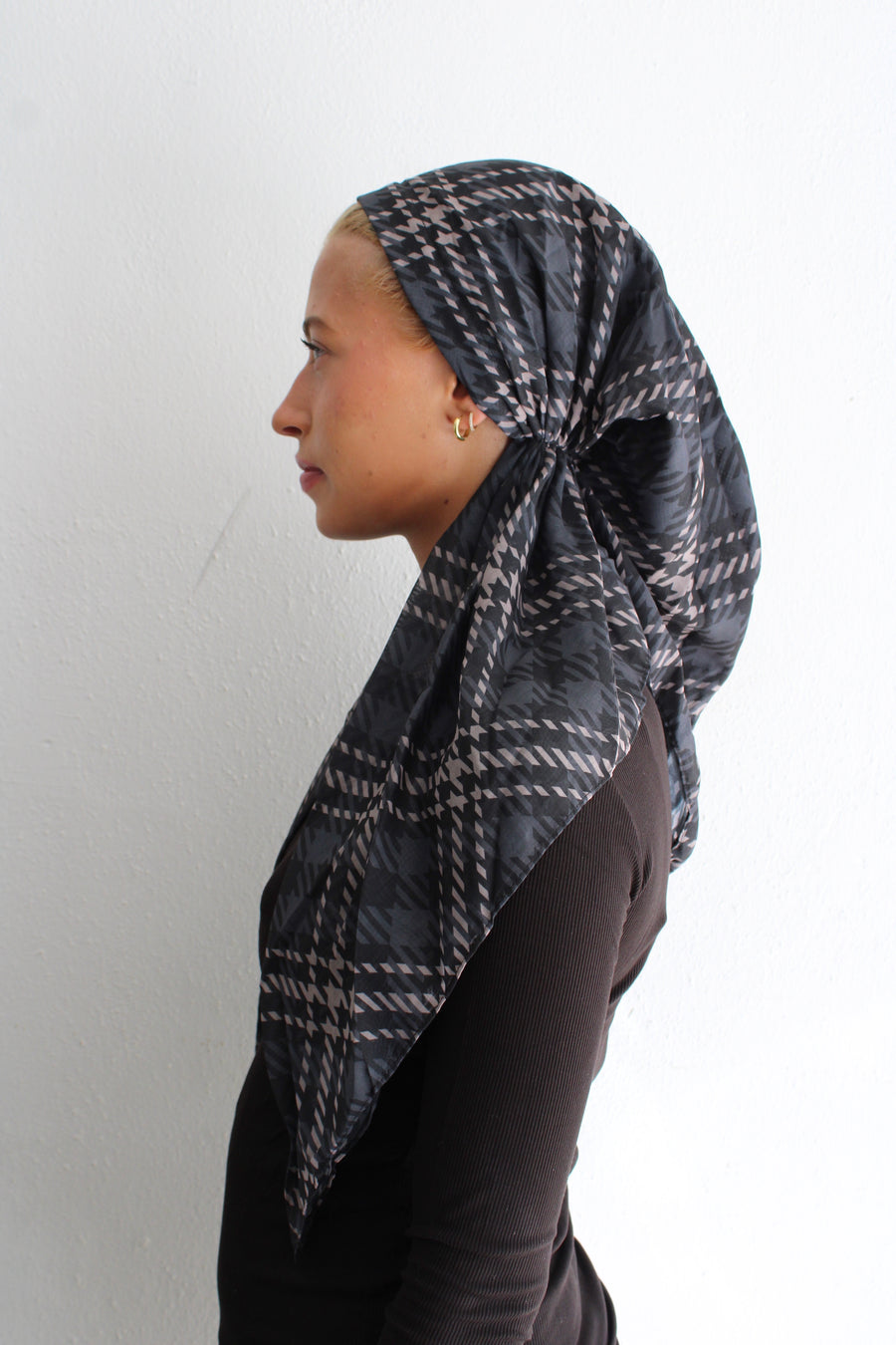 The Scarf Bar Versatile Pretied - VP-TSB