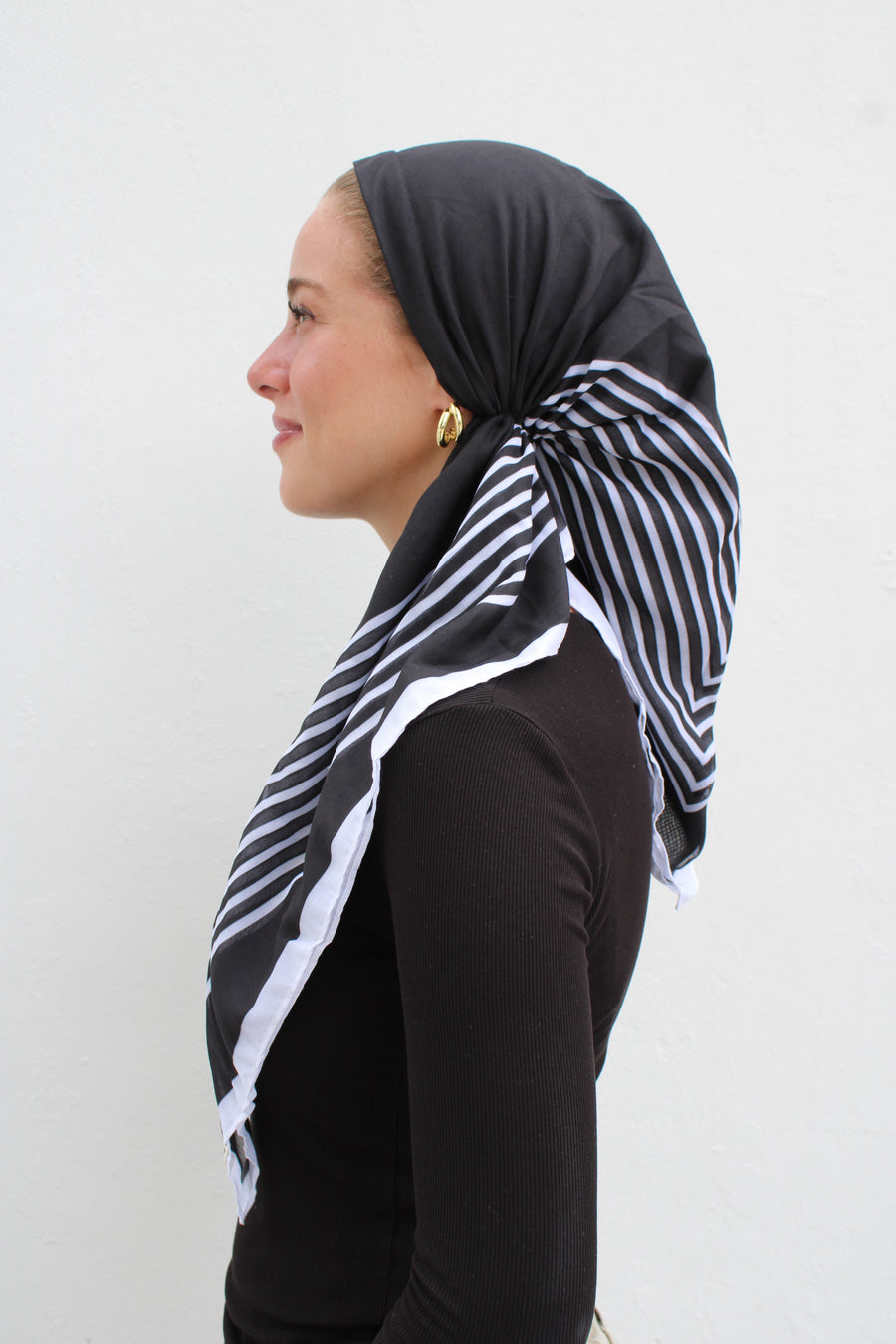 The Scarf Bar Versatile Pretied - VP-TSB