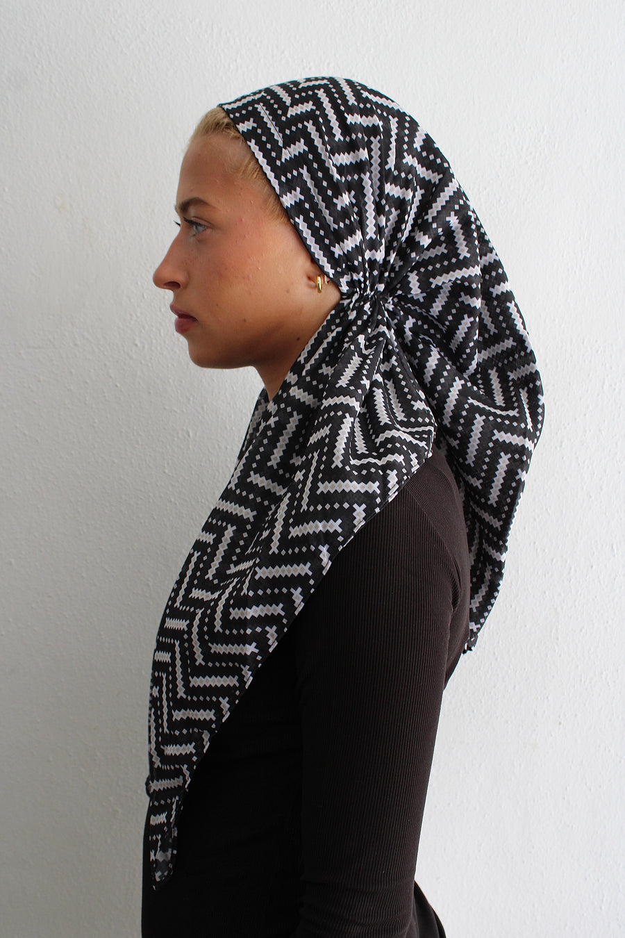 The Scarf Bar Versatile Pretied - VP-TSB