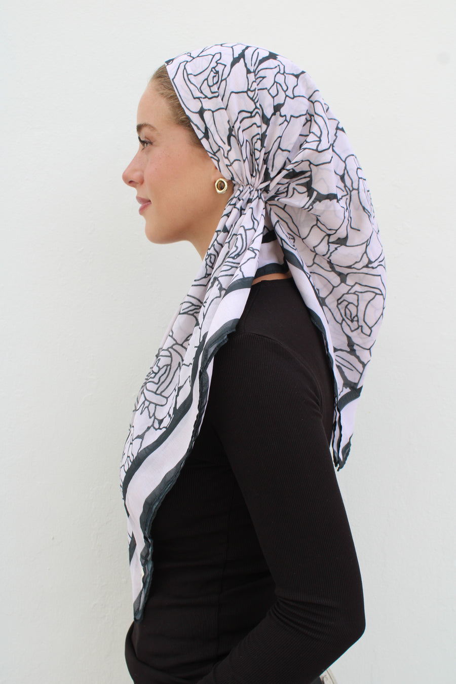 The Scarf Bar Versatile Pretied - VP-TSB