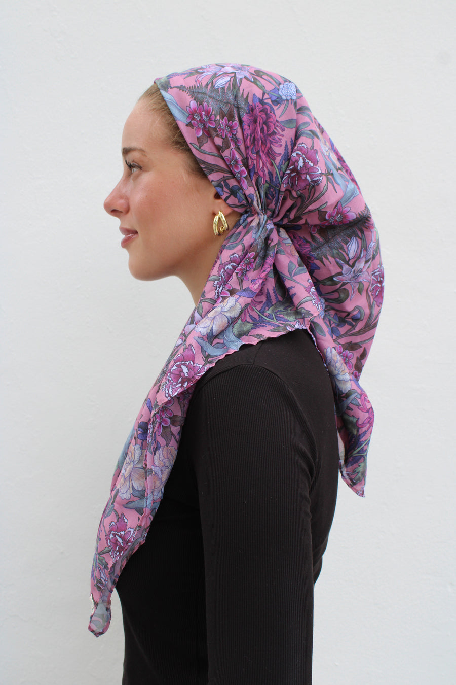 The Scarf Bar Versatile Pretied - VP-TSB