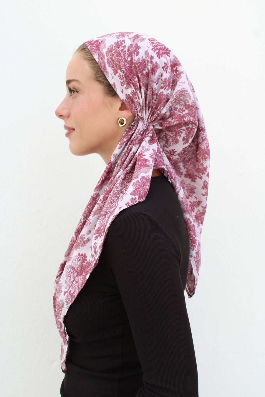 The Scarf Bar Versatile Pretied - VP-TSB