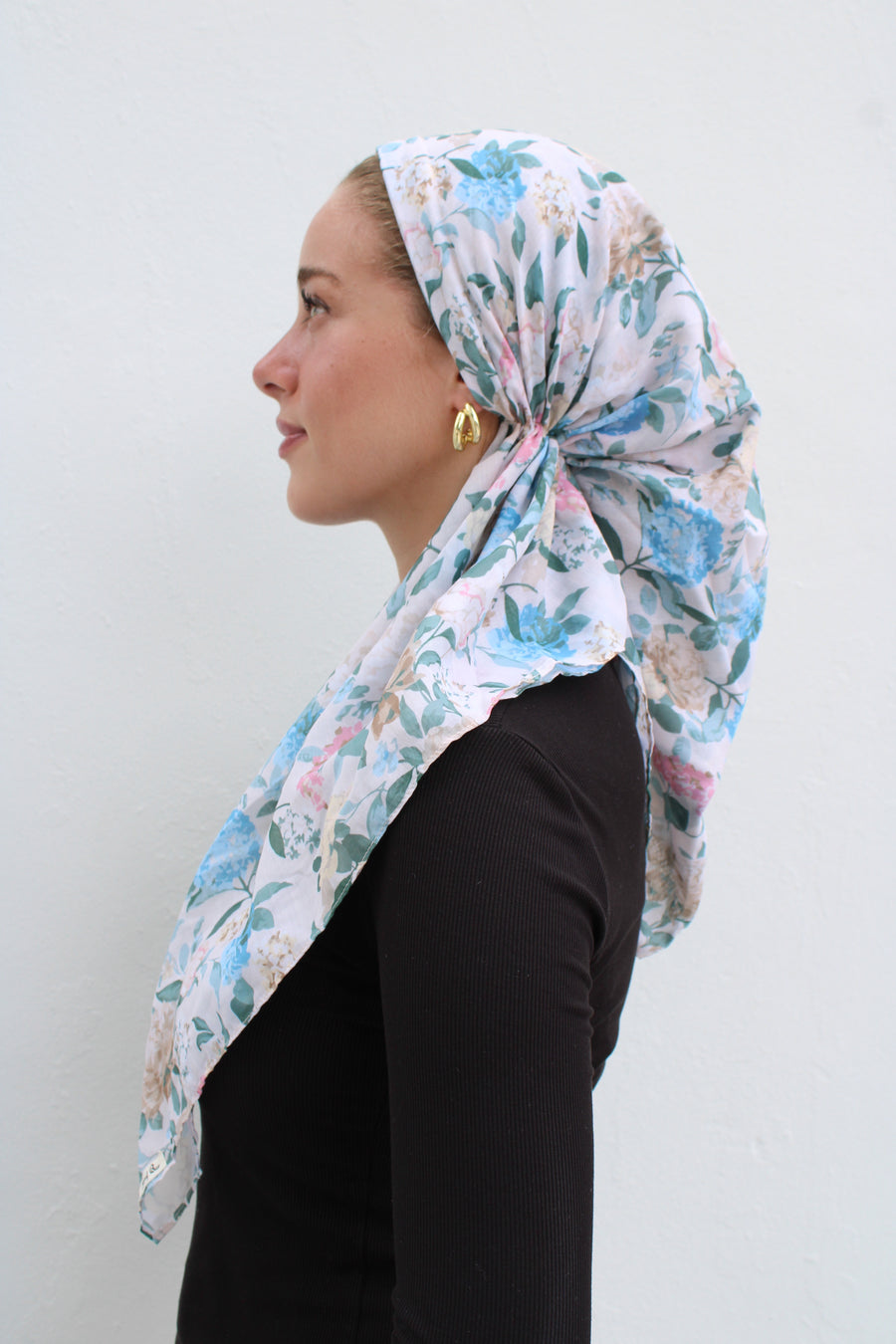 The Scarf Bar Versatile Pretied - VP-TSB