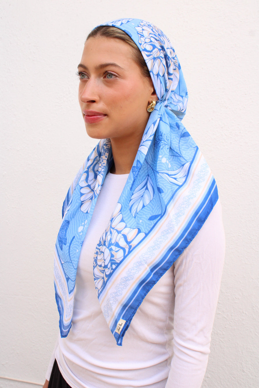 The Scarf Bar Sb Versatile Pretied - 005-TSB