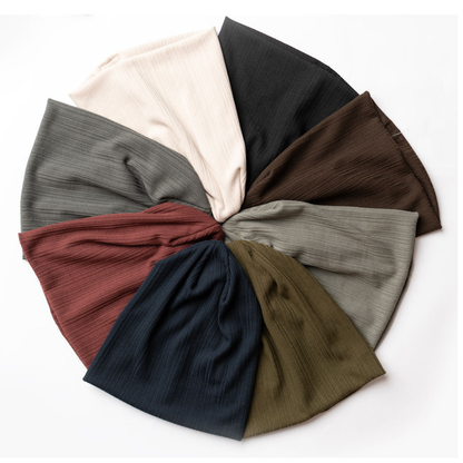 Nicsessories Classic Sweater Beanie - Nic-14-AW25