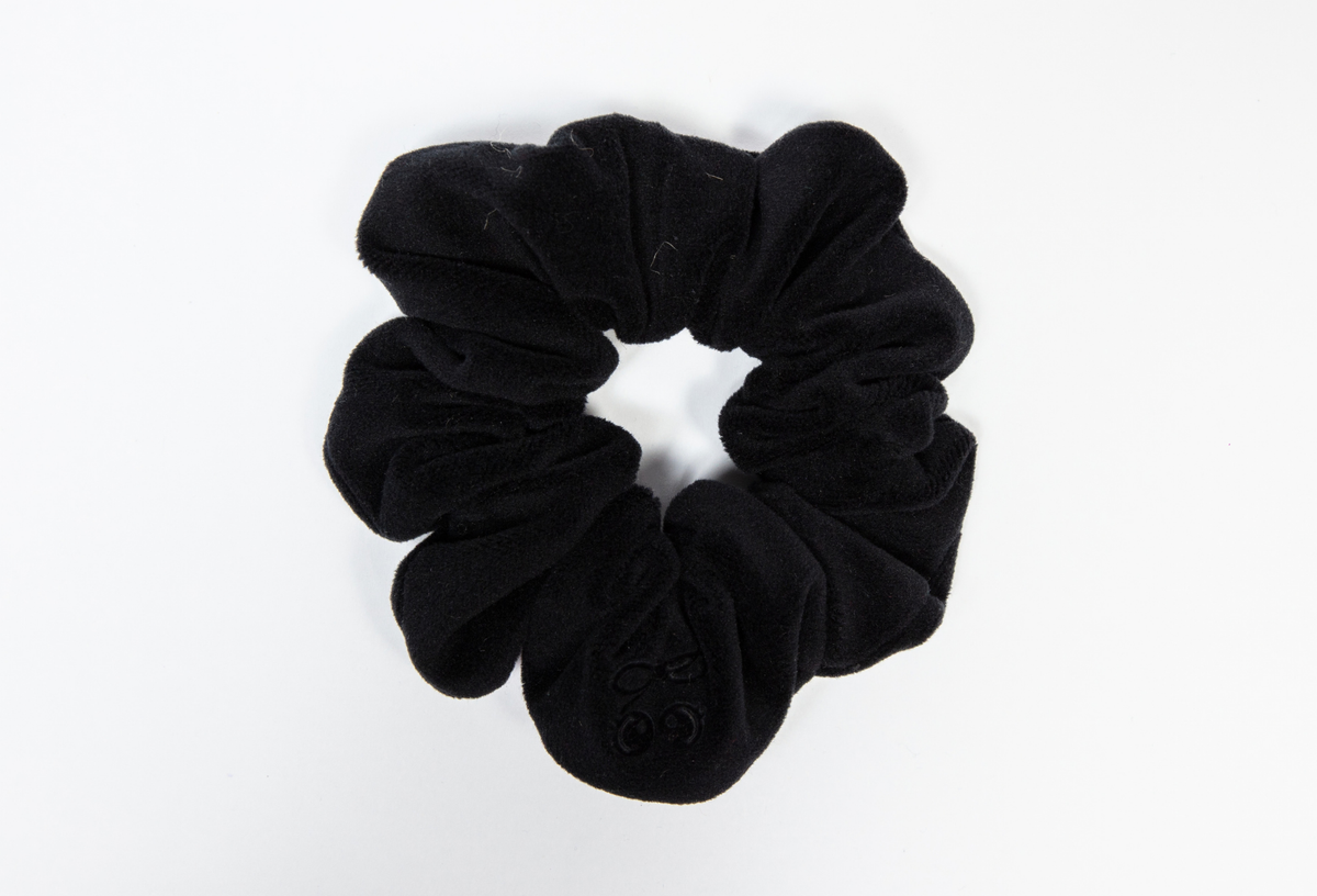 Heirlooms Signature Velvet - Scrunchy - P1700S