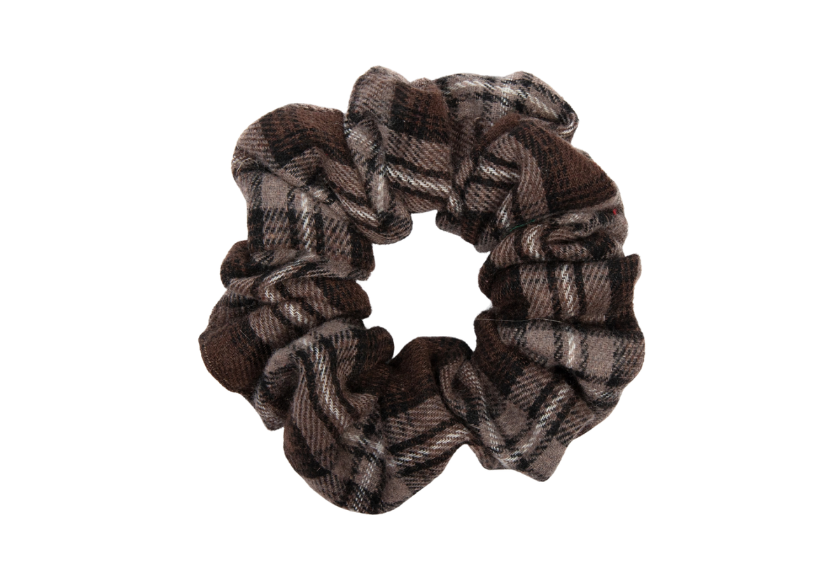 Heirlooms Winter Check - Scrunchie - P1712S