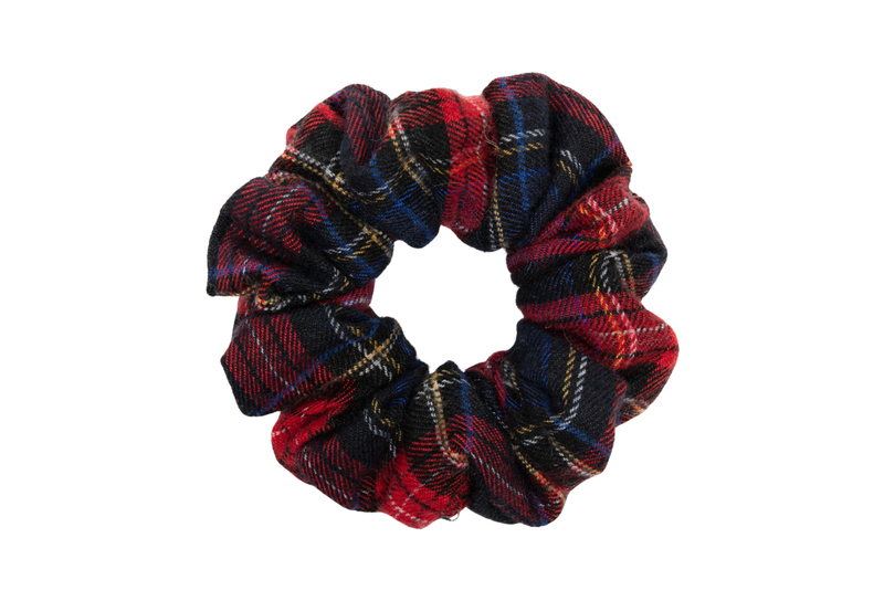 Heirlooms Winter Check - Scrunchie - P1712S