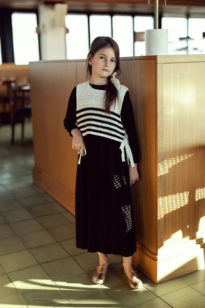 Seal Girls Crochet Knitted Cropped Vest With Modal Robe - SB5CY2619